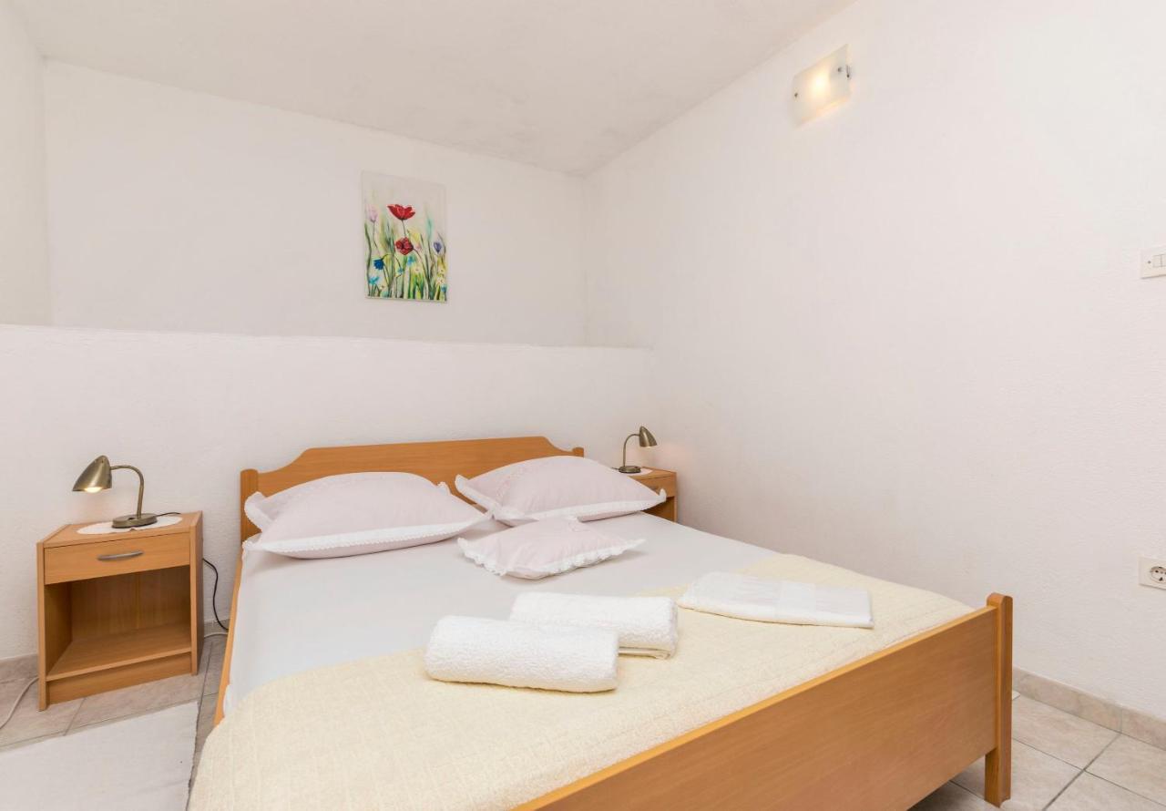 Apartments Dragica Donji Okrug  Buitenkant foto