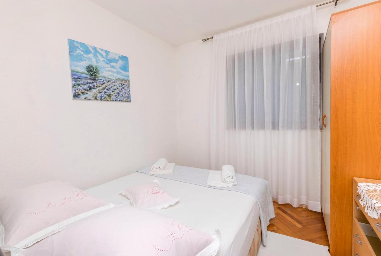 Apartments Dragica Donji Okrug  Buitenkant foto