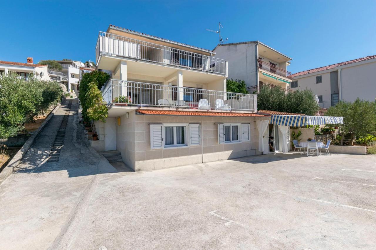 Apartments Dragica Donji Okrug  Buitenkant foto